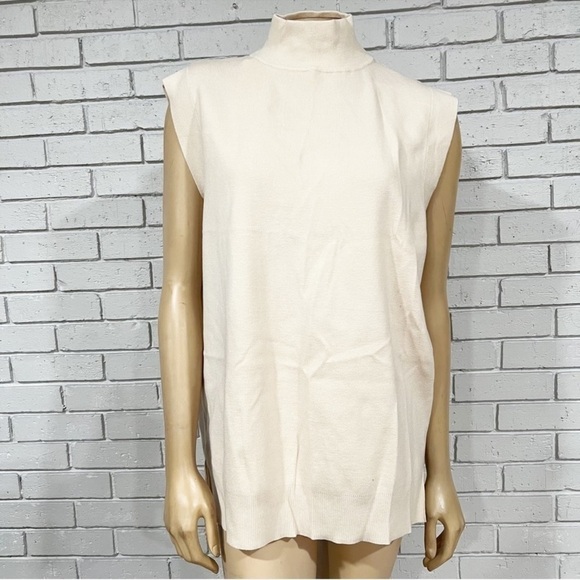 Fashion Union Sleeveless Cream Turtleneck - Picture 4 of 6